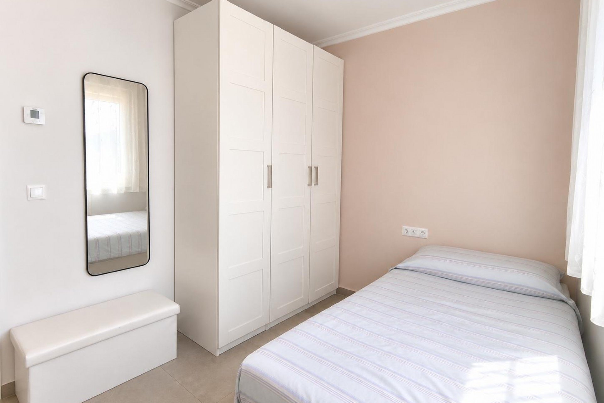 Resale - Villa -
Pinoso - Inland