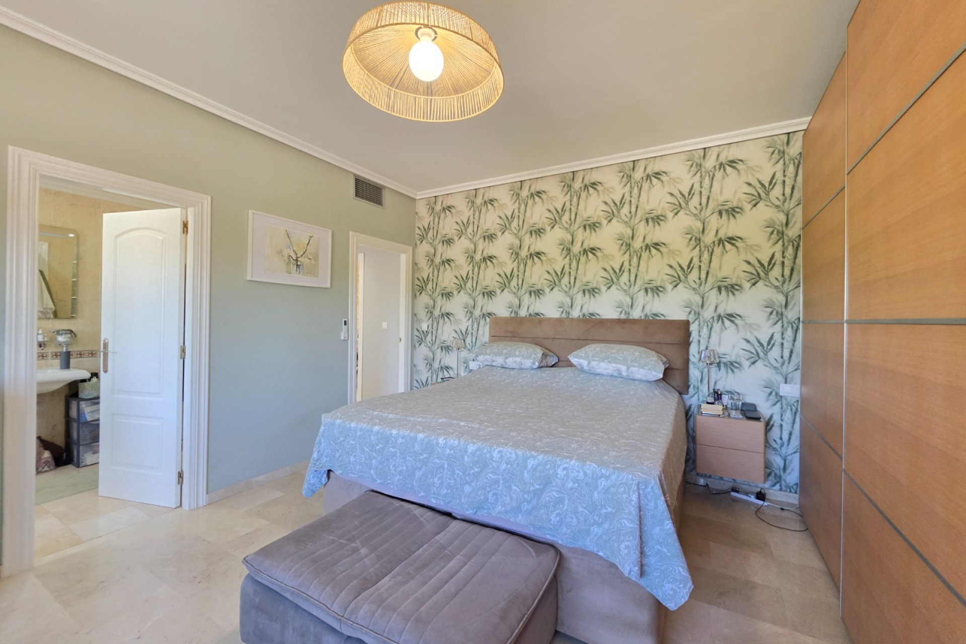 Resale - Villa -
Pinoso - Inland