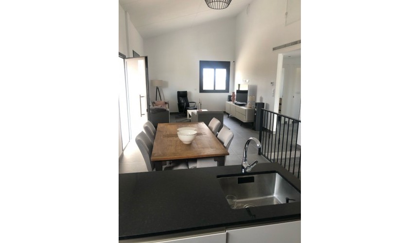 Resale - Villa -
Pinoso - Inland