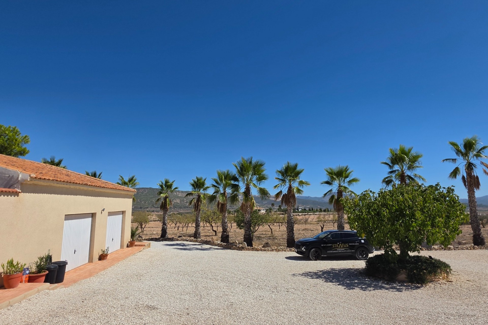 Resale - Villa -
Pinoso - Inland
