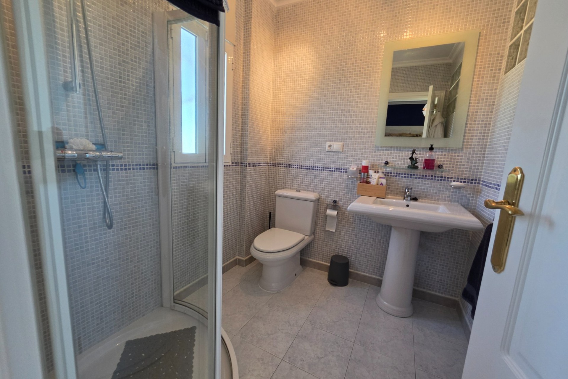 Resale - Villa -
Pinoso - Inland