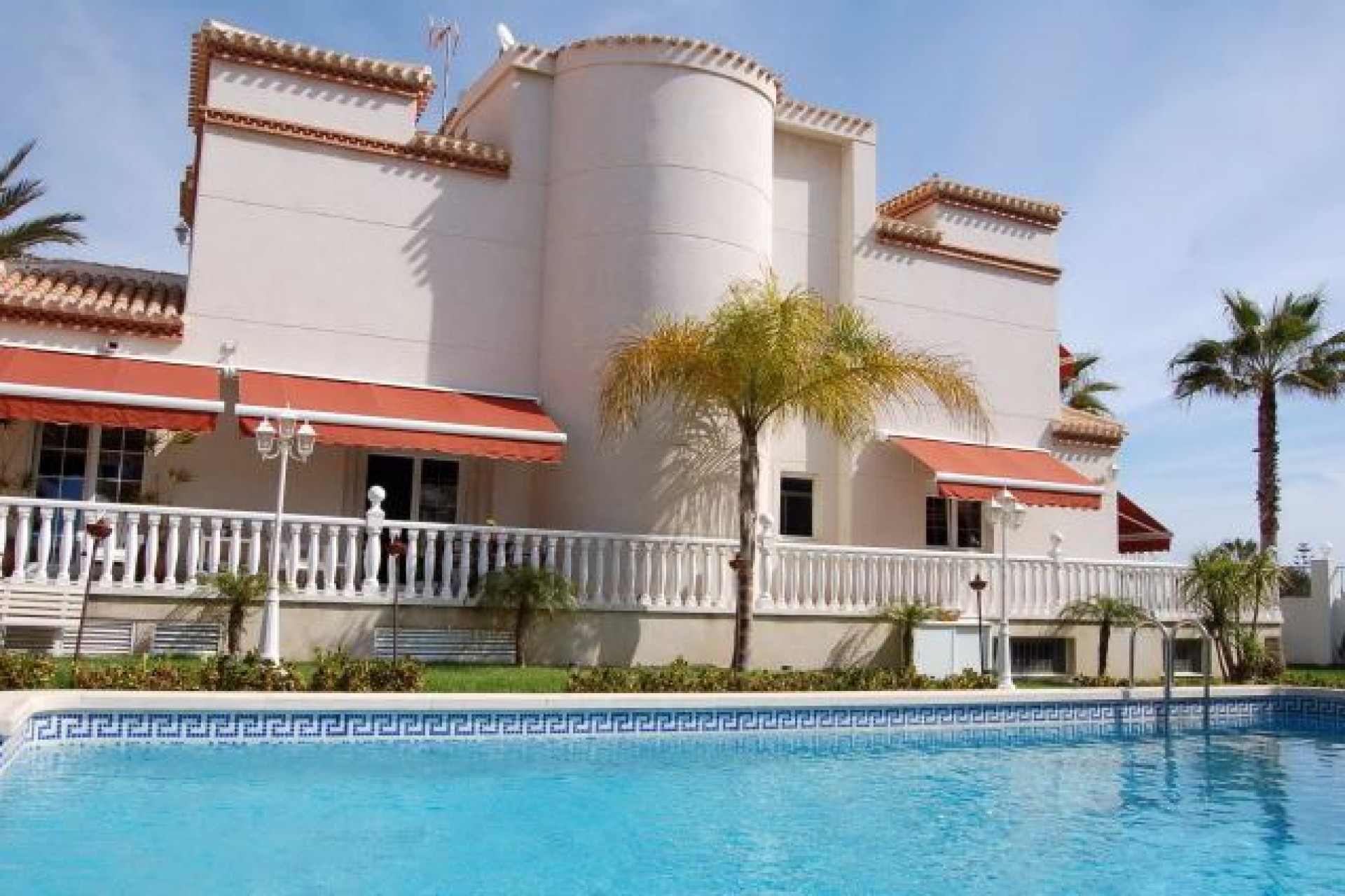 Resale - Villa -
Playa Flamenca - Costa Blanca