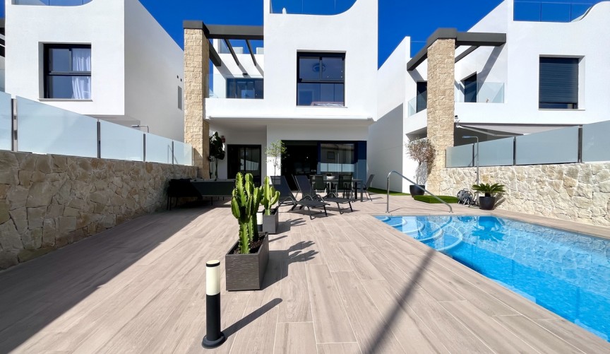 Resale - Villa -
Playa Flamenca - Costa Blanca