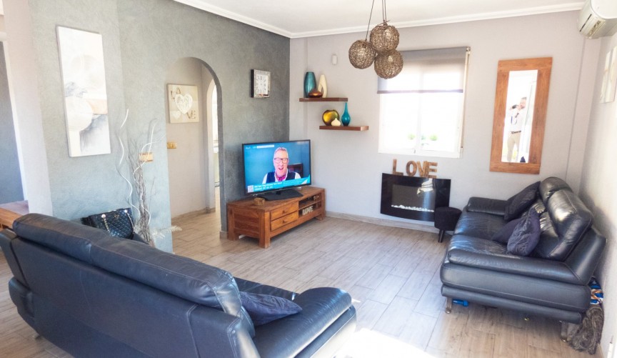 Resale - Villa -
Playa Flamenca - Costa Blanca