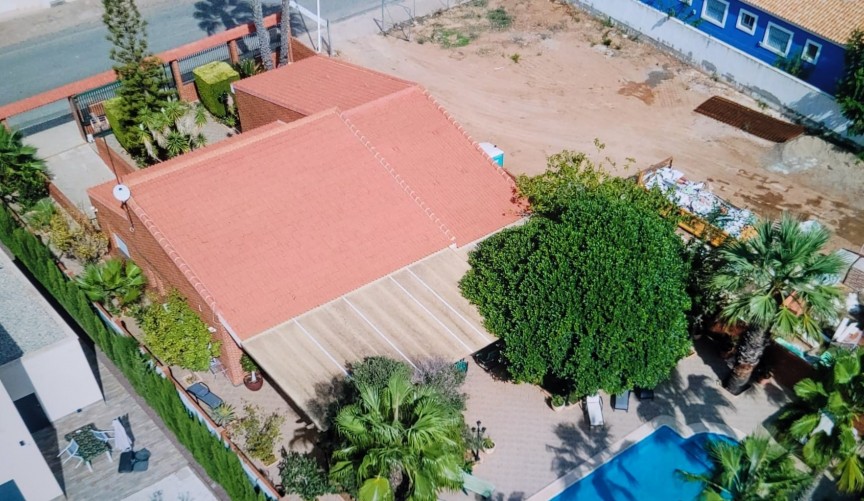 Resale - Villa -
Playa Honda - Costa Calida