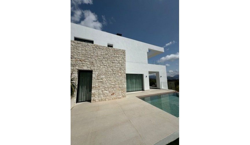 Resale - Villa -
Polop - Costa Blanca