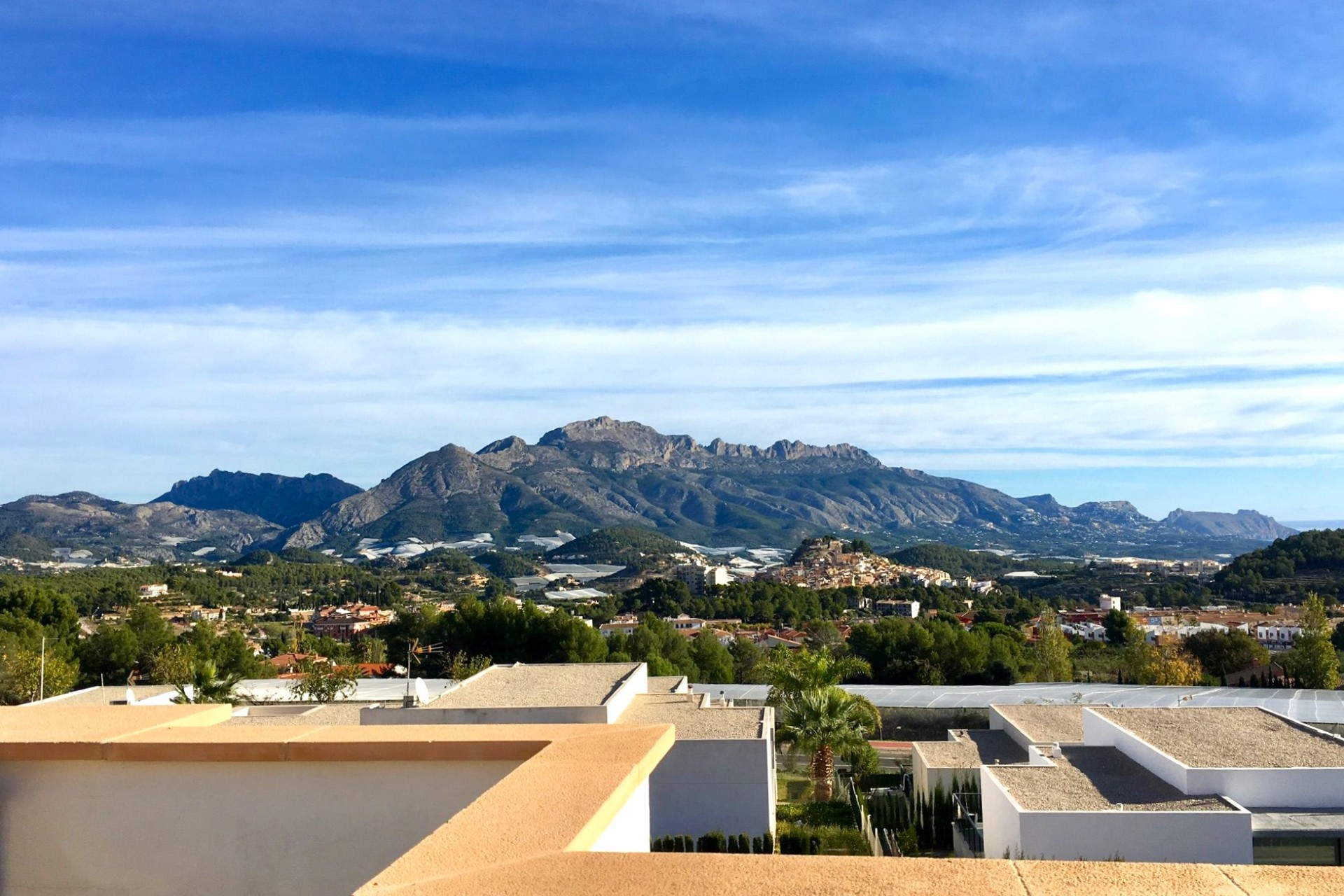 Resale - Villa -
Polop - Costa Blanca