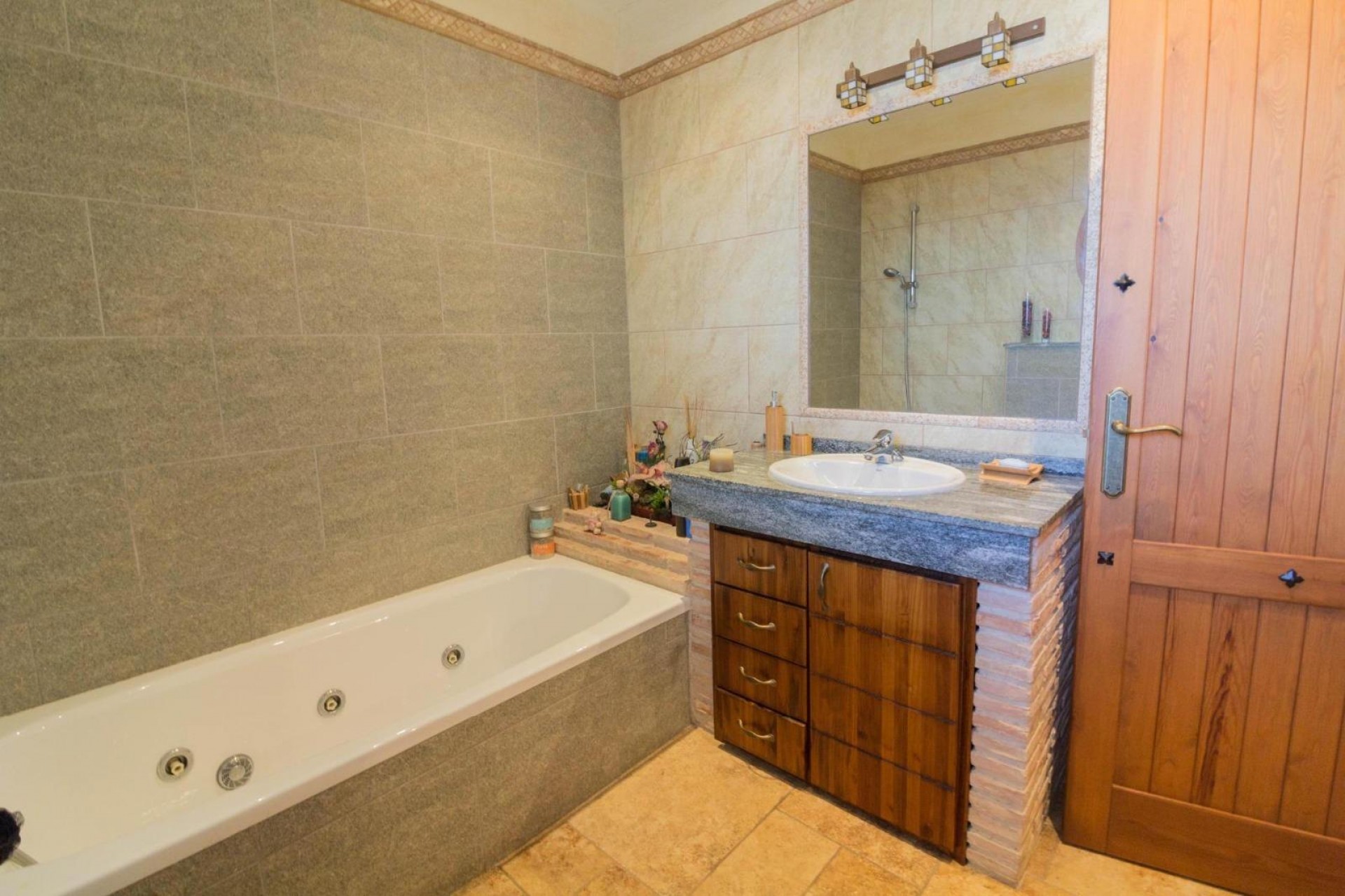 Resale - Villa -
Redován - Comunidad Valenciana