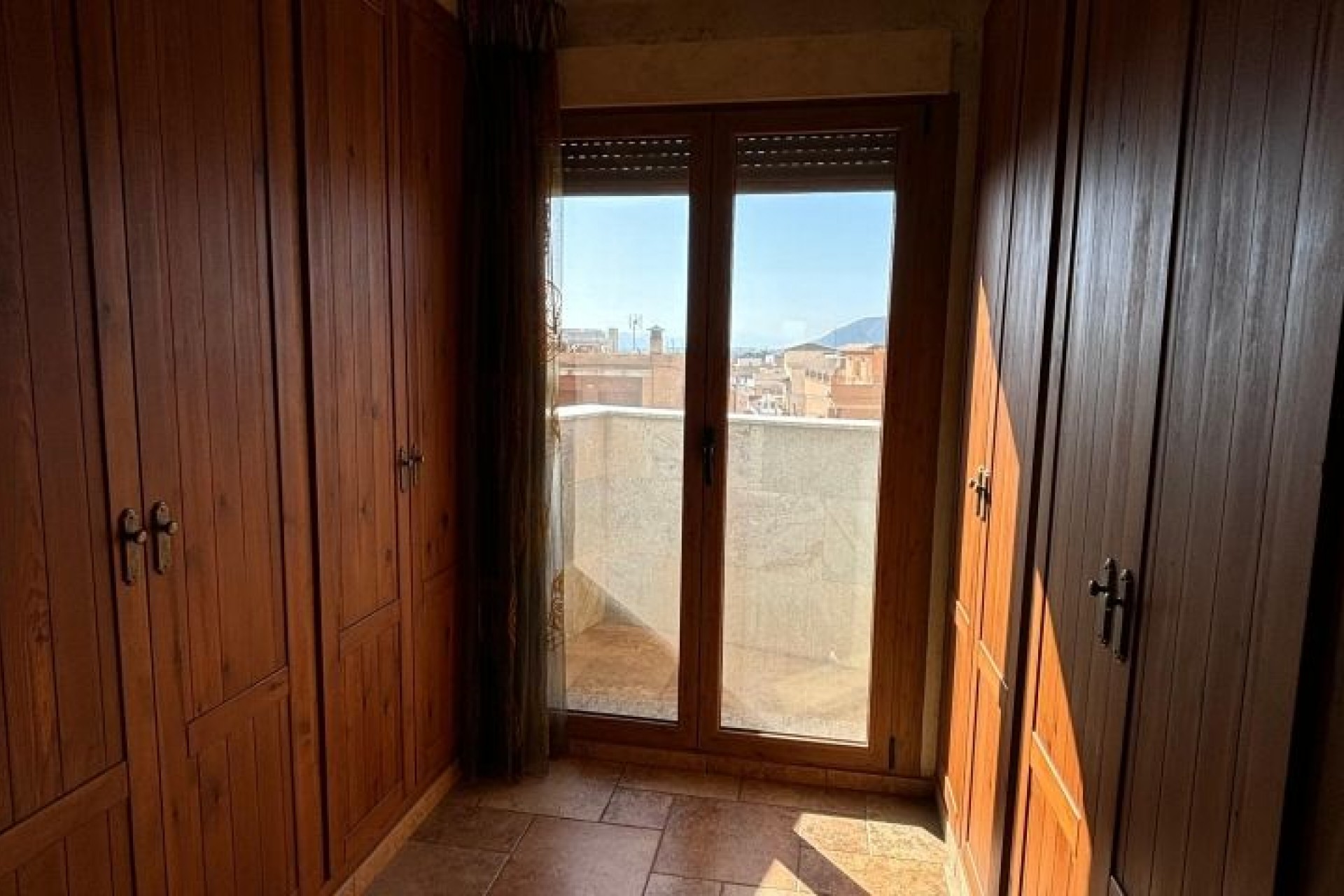 Resale - Villa -
Redován - Inland