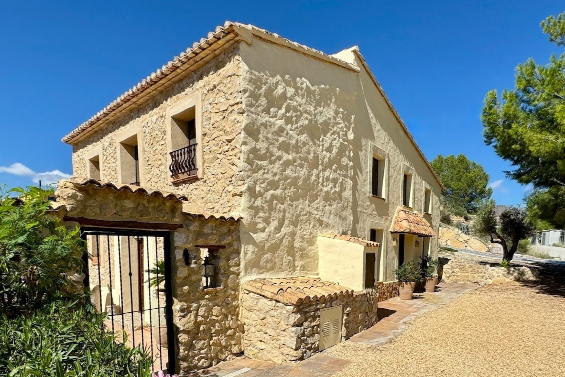 Resale - Villa -
Relleu - Inland