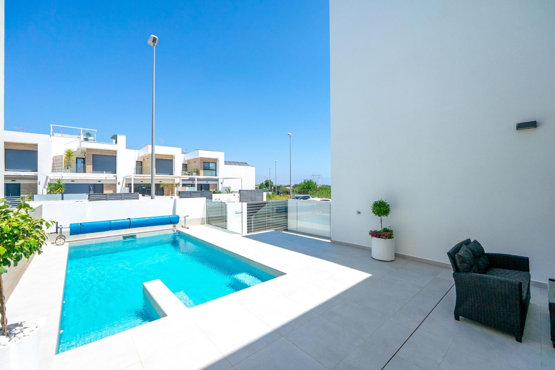 Resale - Villa -
Rojales - Benimar
