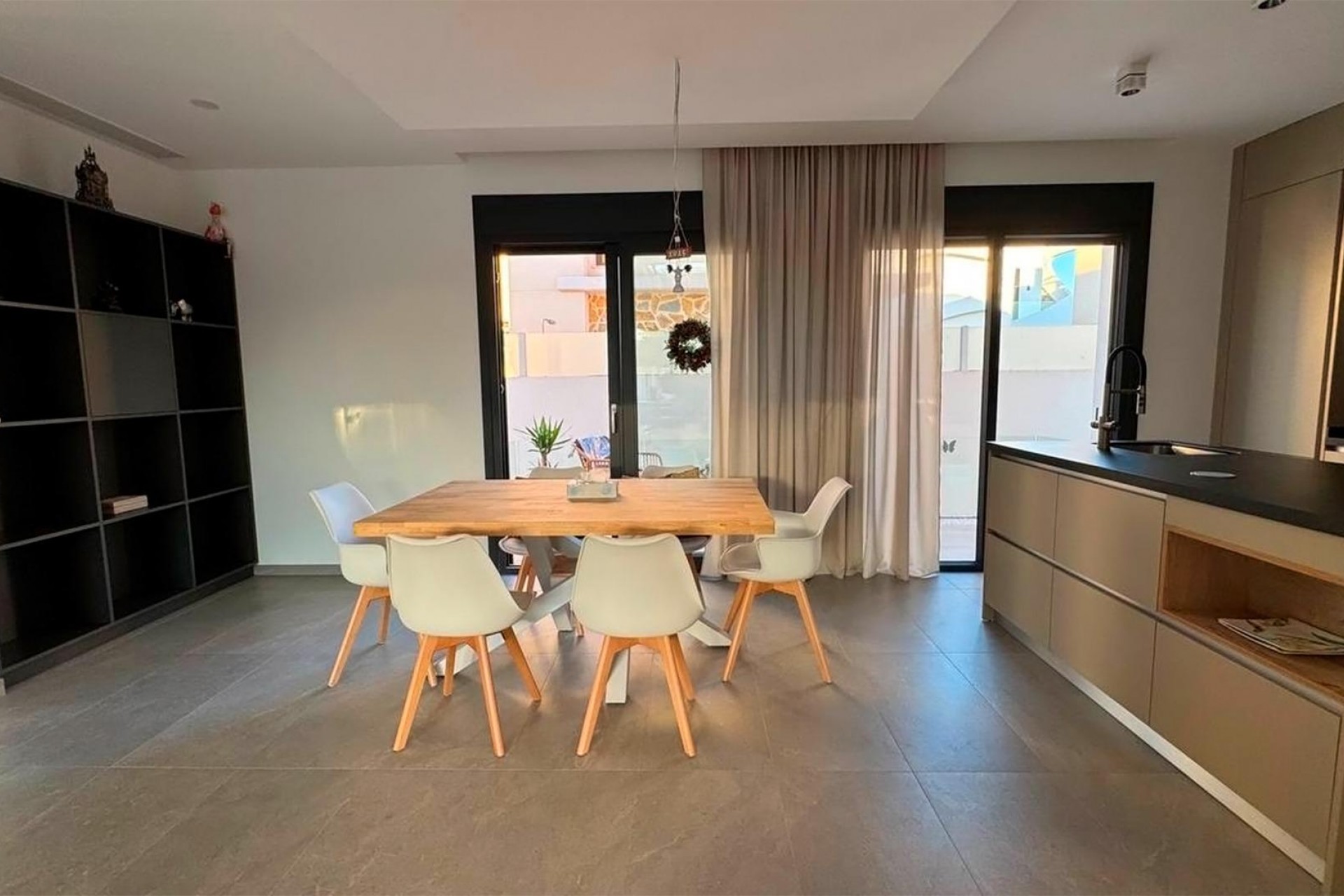 Resale - Villa -
Rojales - Ciudad Quesada