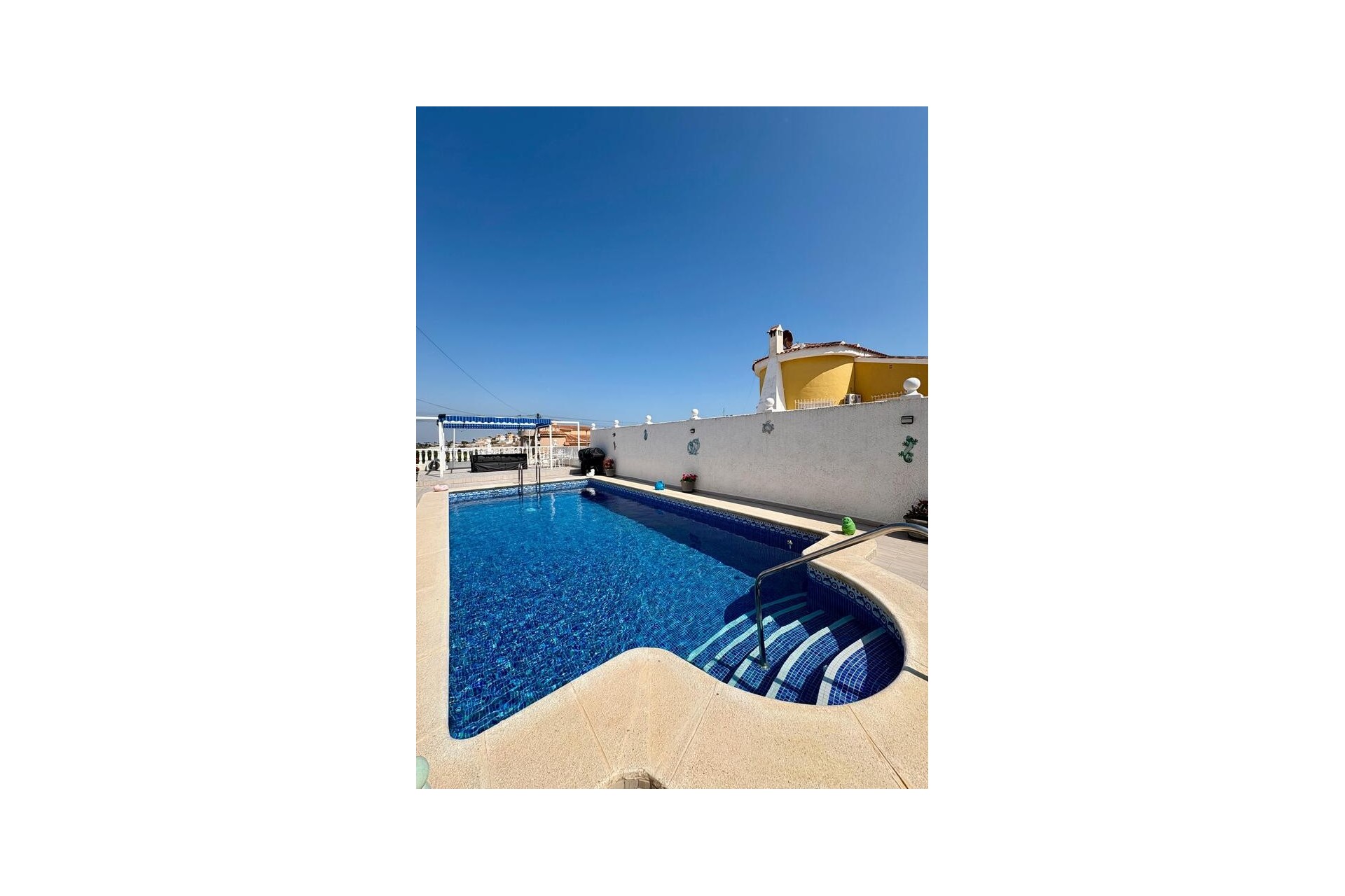Resale - Villa -
Rojales - Costa Blanca
