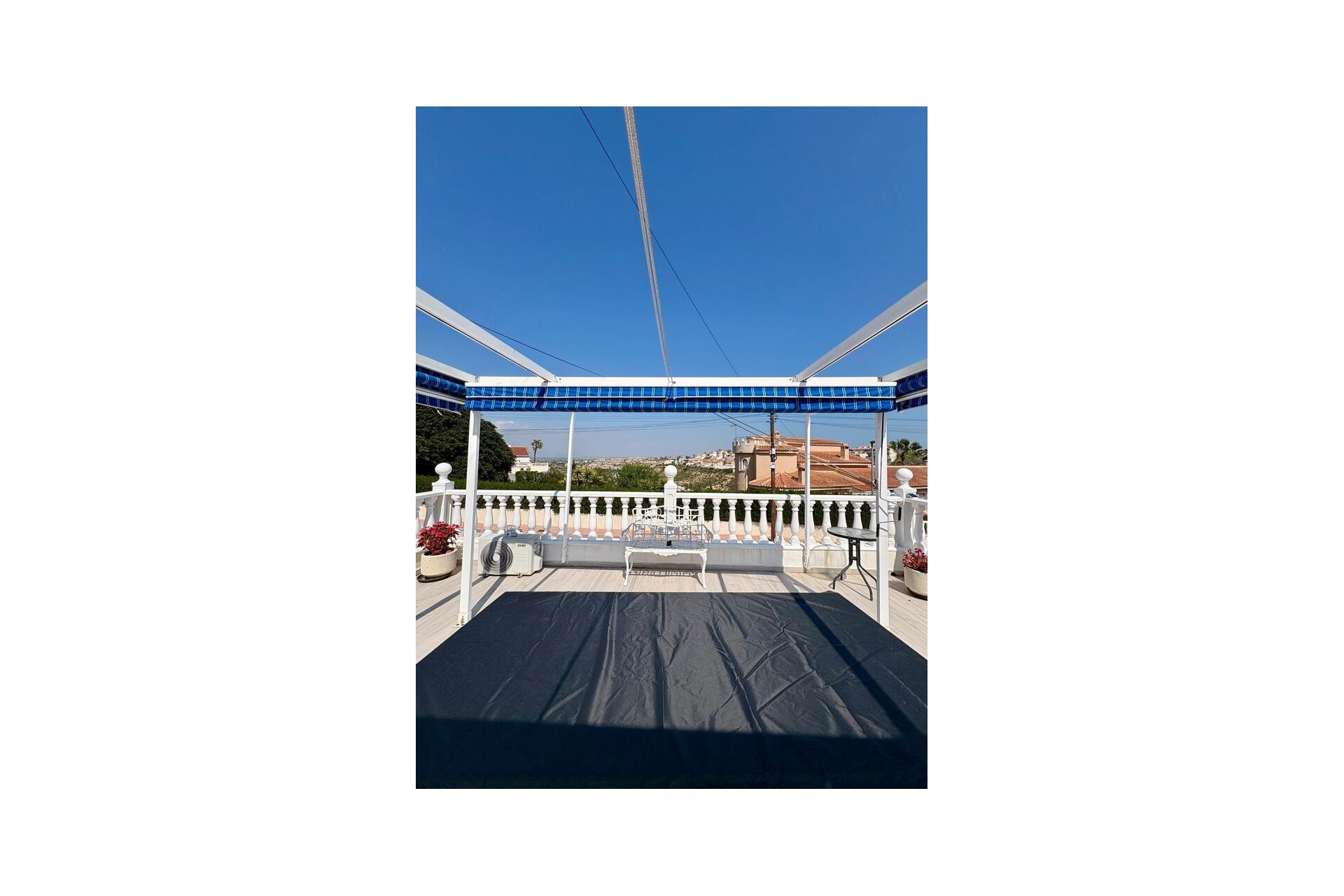 Resale - Villa -
Rojales - Costa Blanca