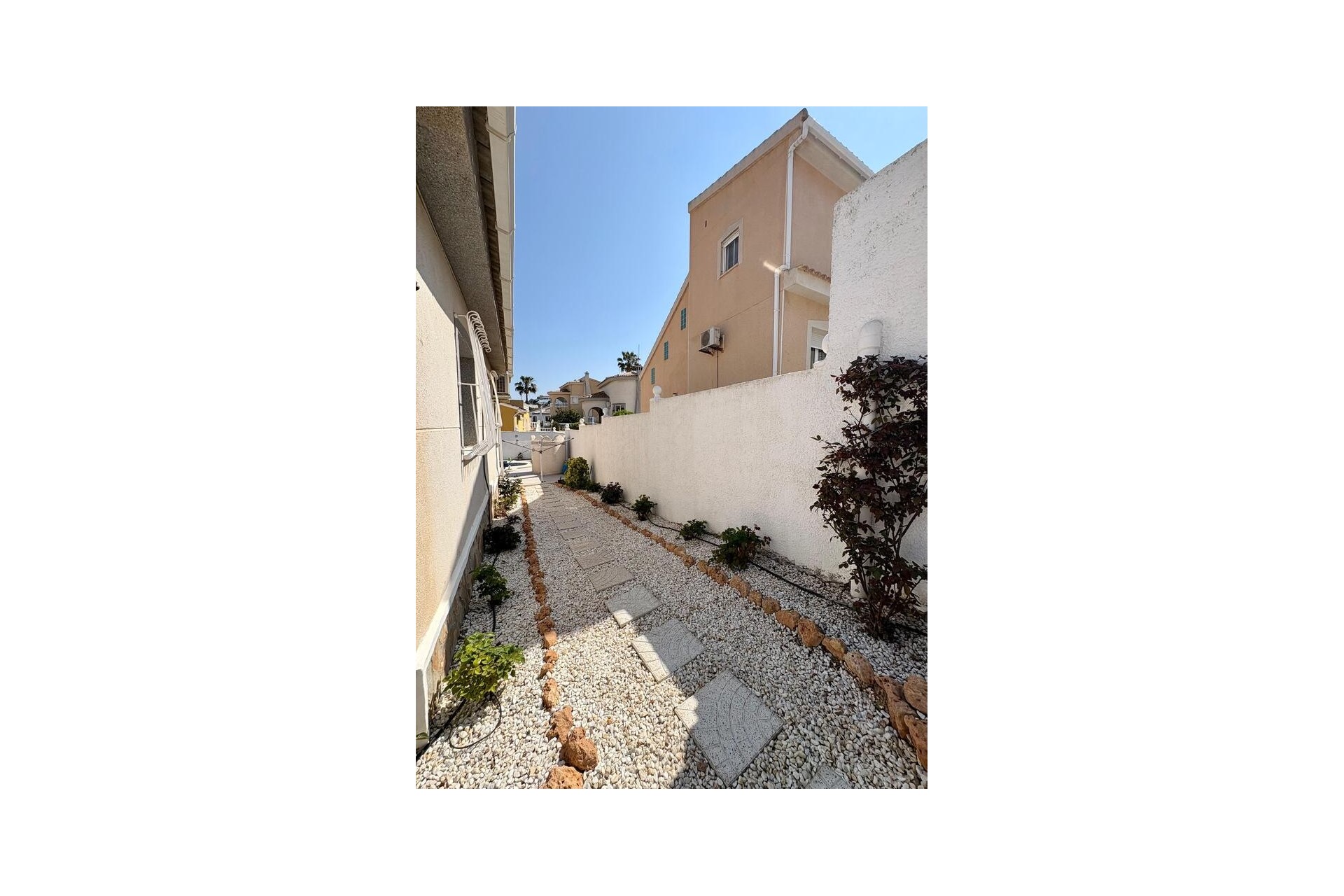 Resale - Villa -
Rojales - Costa Blanca