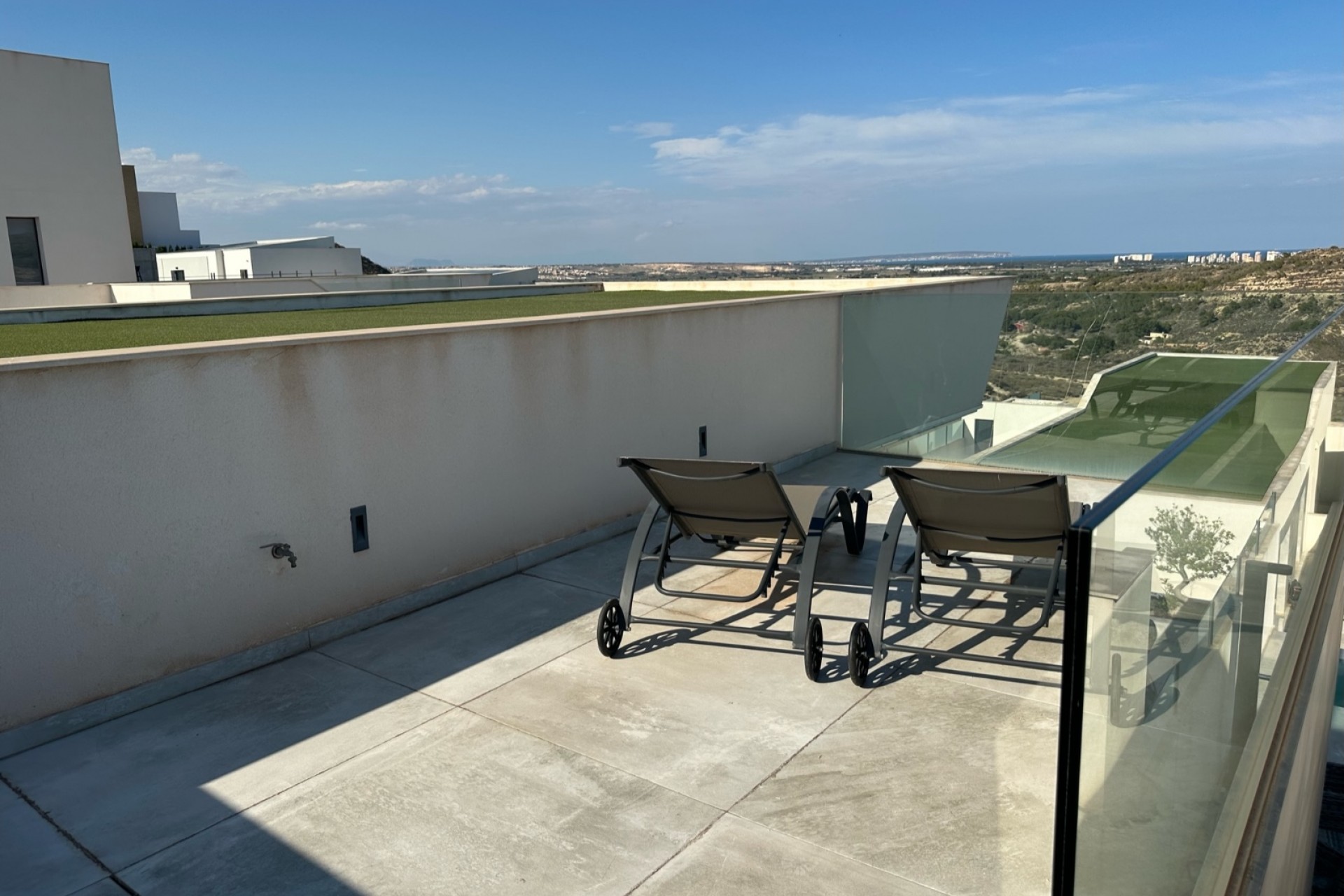 Resale - Villa -
Rojales - Inland