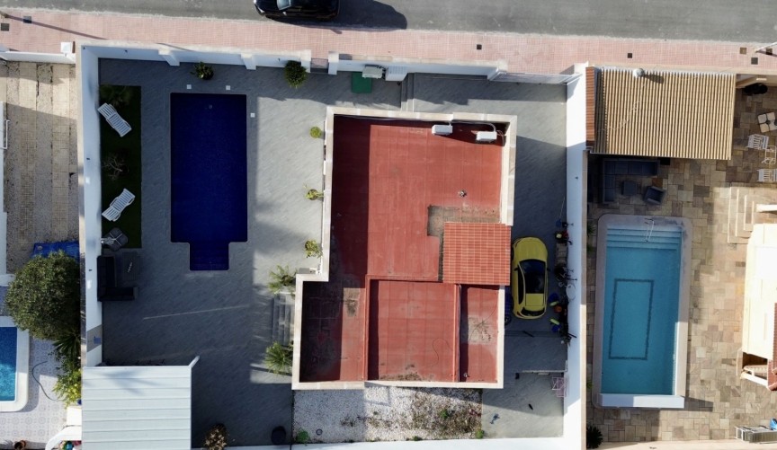 Resale - Villa -
Rojales - Inland