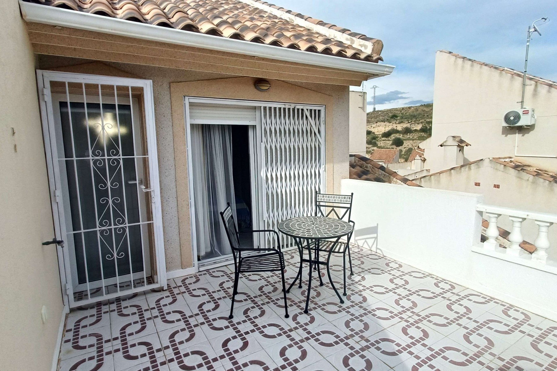 Resale - Villa -
Rojales - Inland