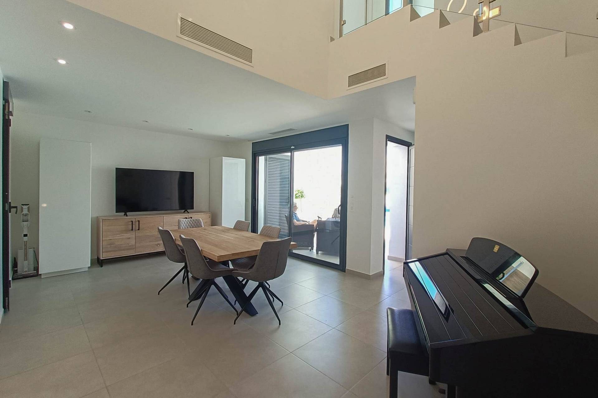 Resale - Villa -
Rojales - Inland