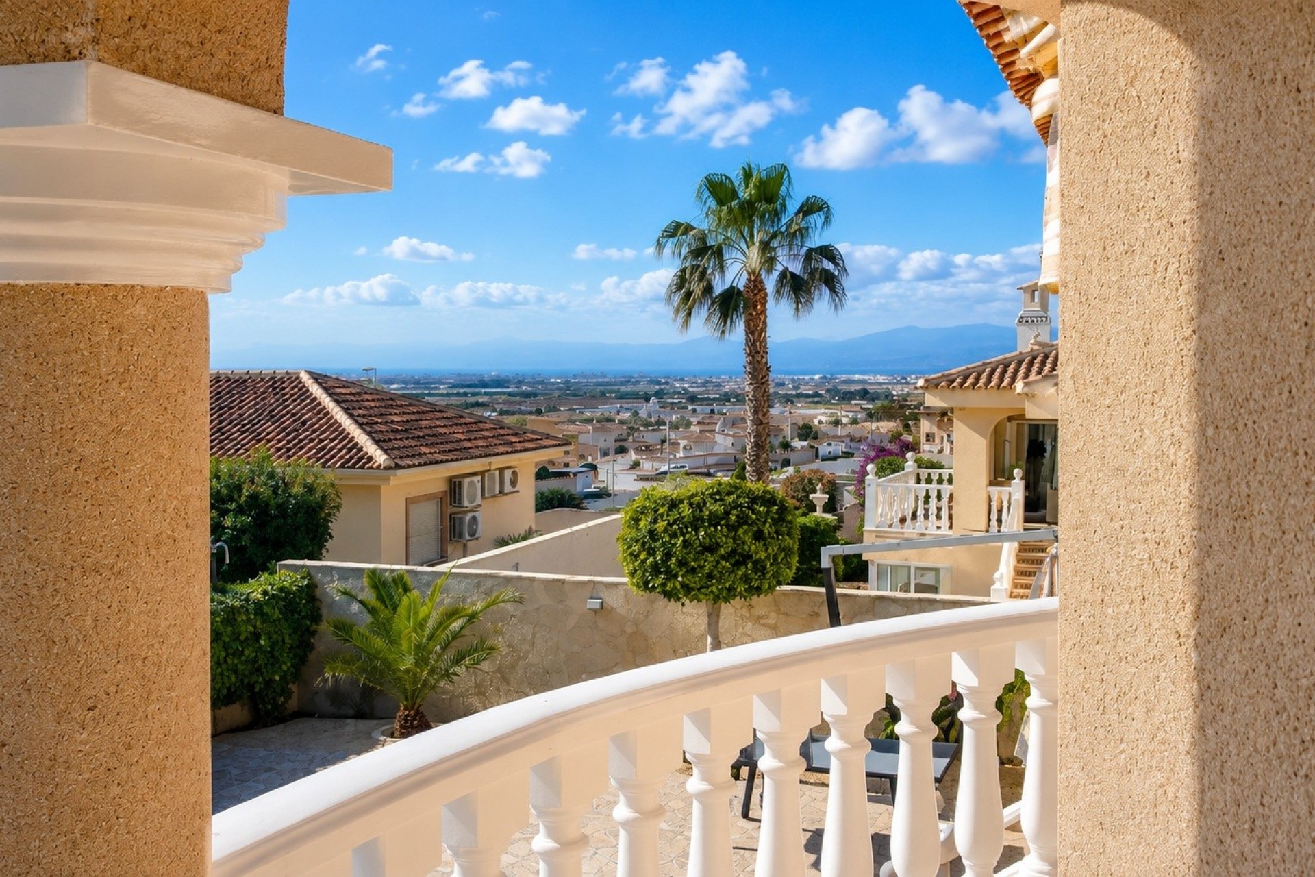Resale - Villa -
Rojales - Inland