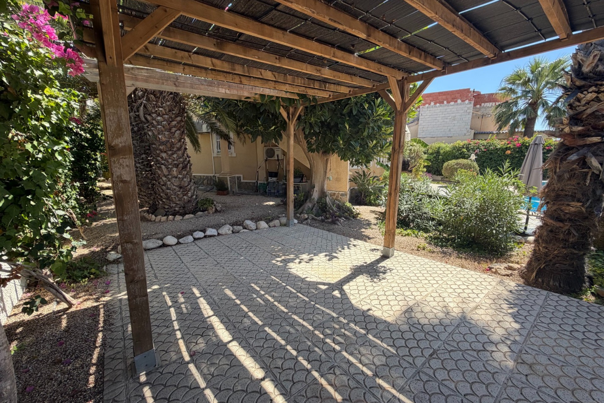 Resale - Villa -
Rojales - Inland