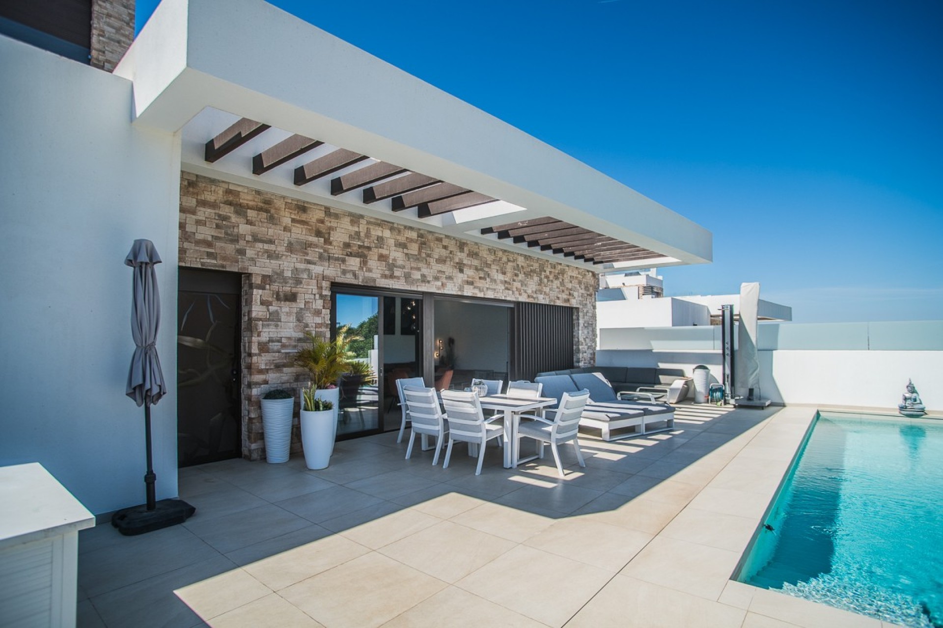 Resale - Villa -
Rojales - Inland