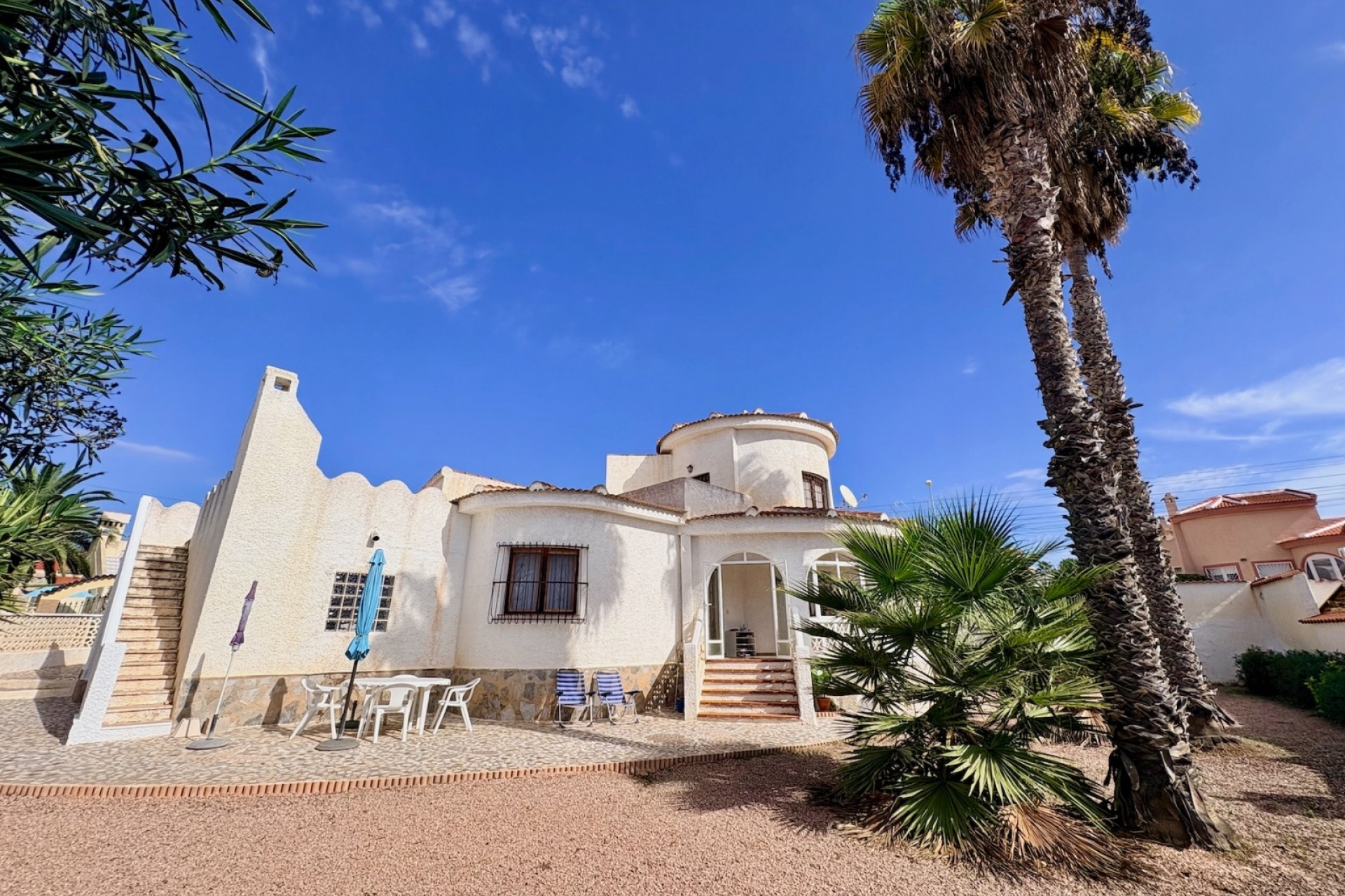 Resale - Villa -
Rojales - Inland