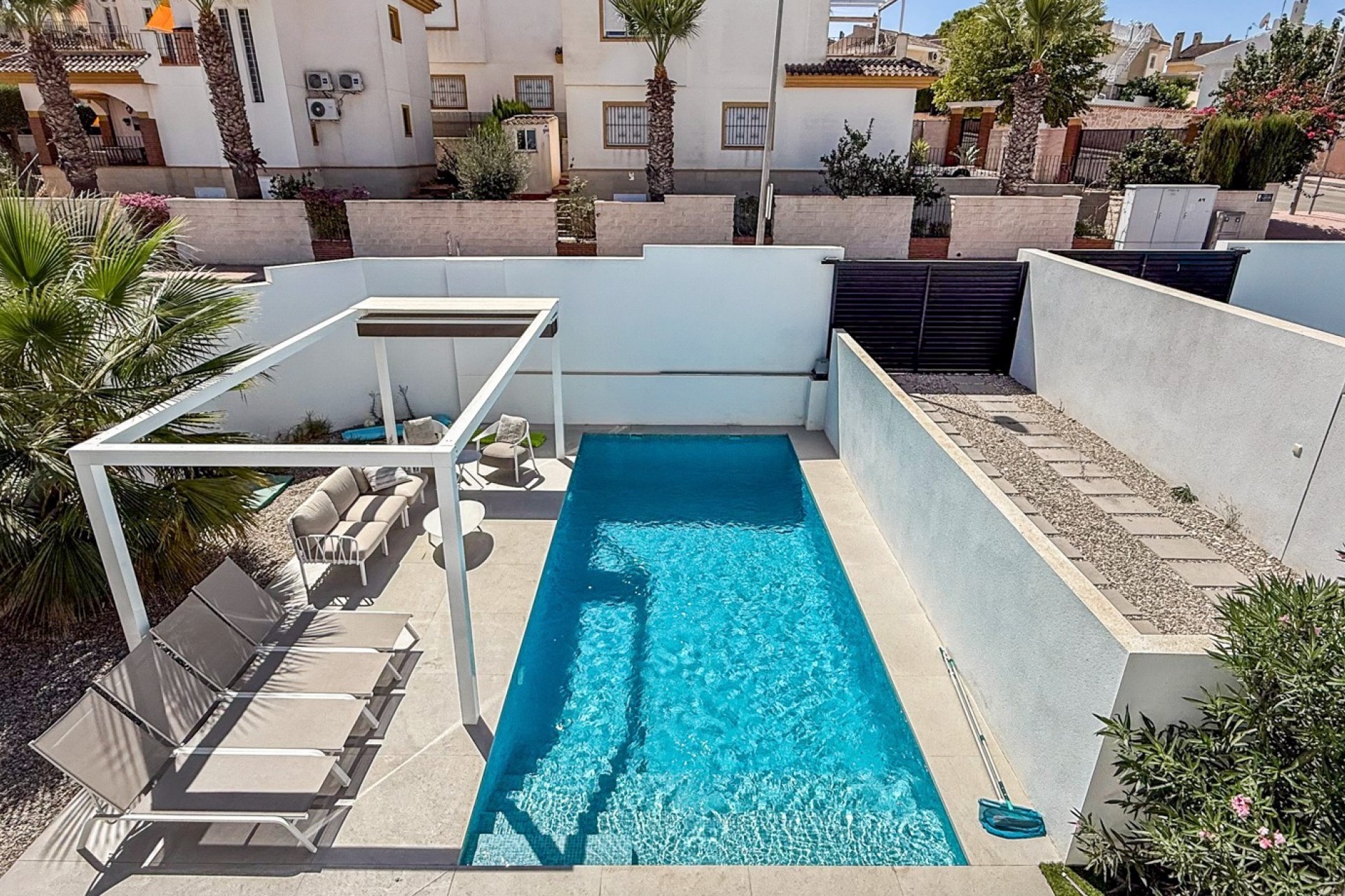 Resale - Villa -
Rojales - Inland
