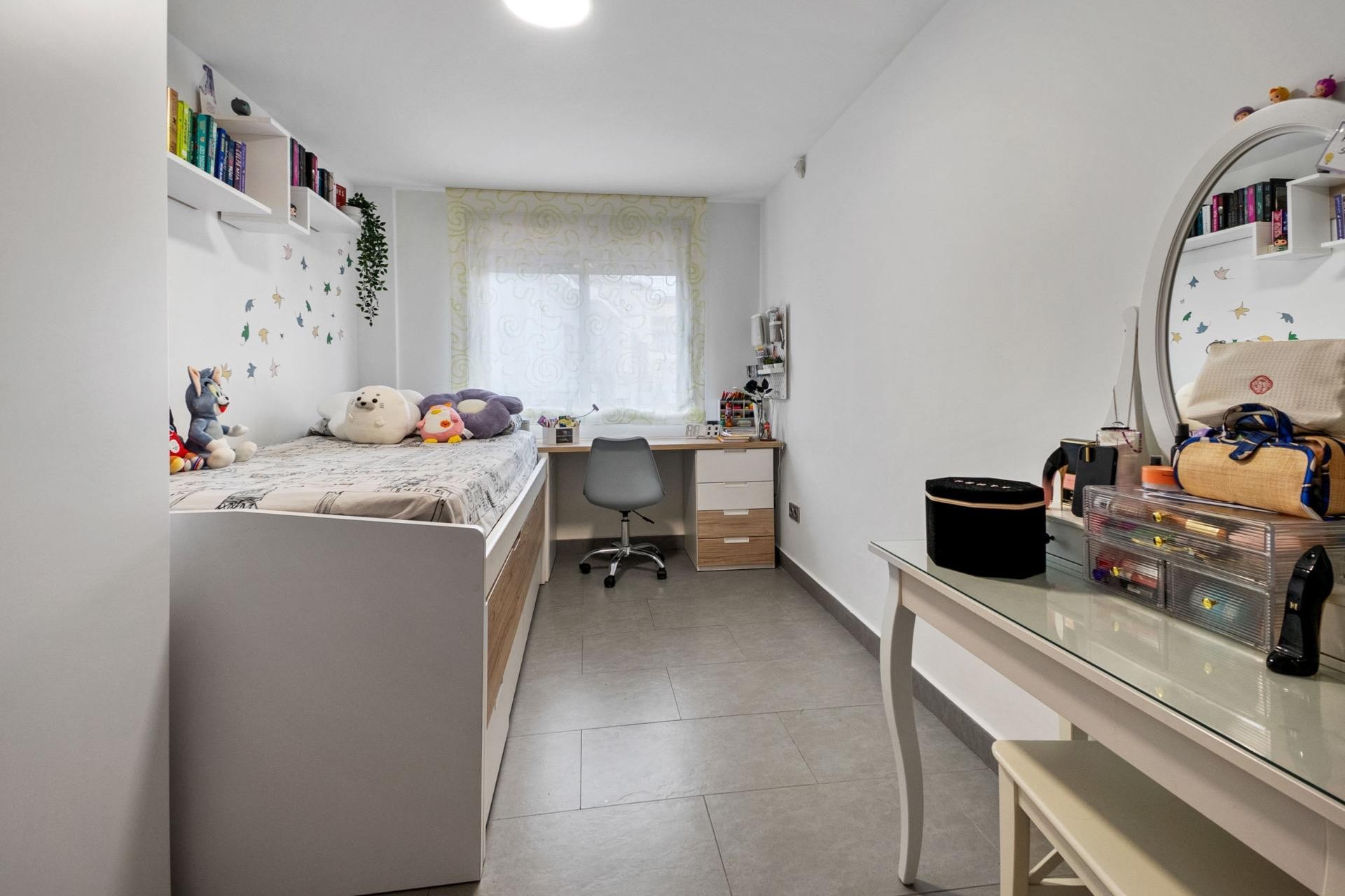 Resale - Villa -
Rojales