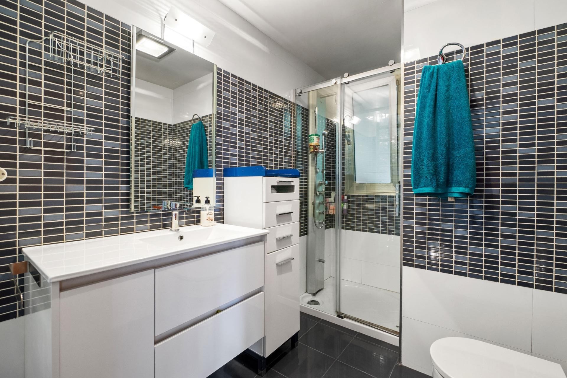 Resale - Villa -
Rojales