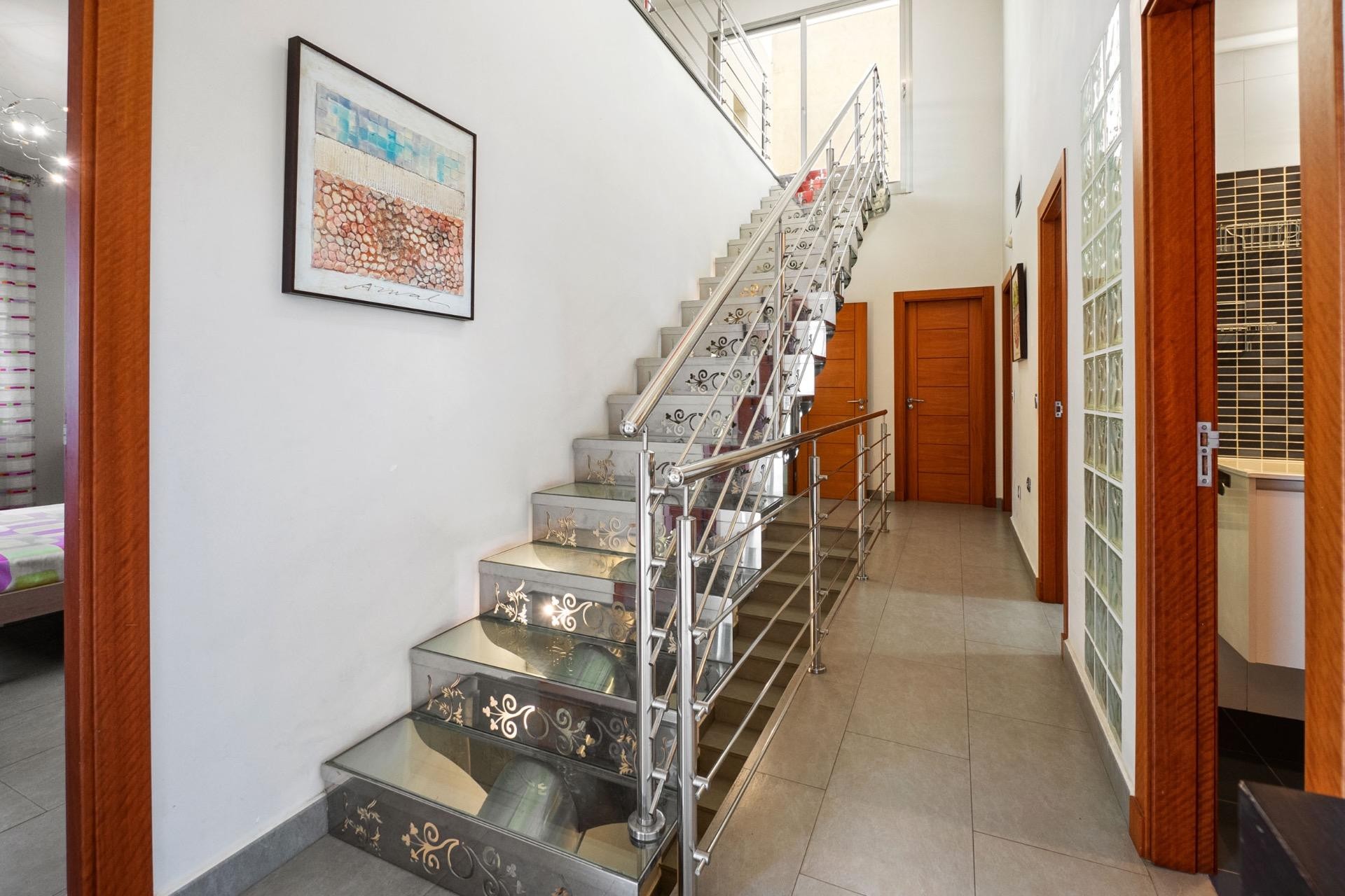 Resale - Villa -
Rojales