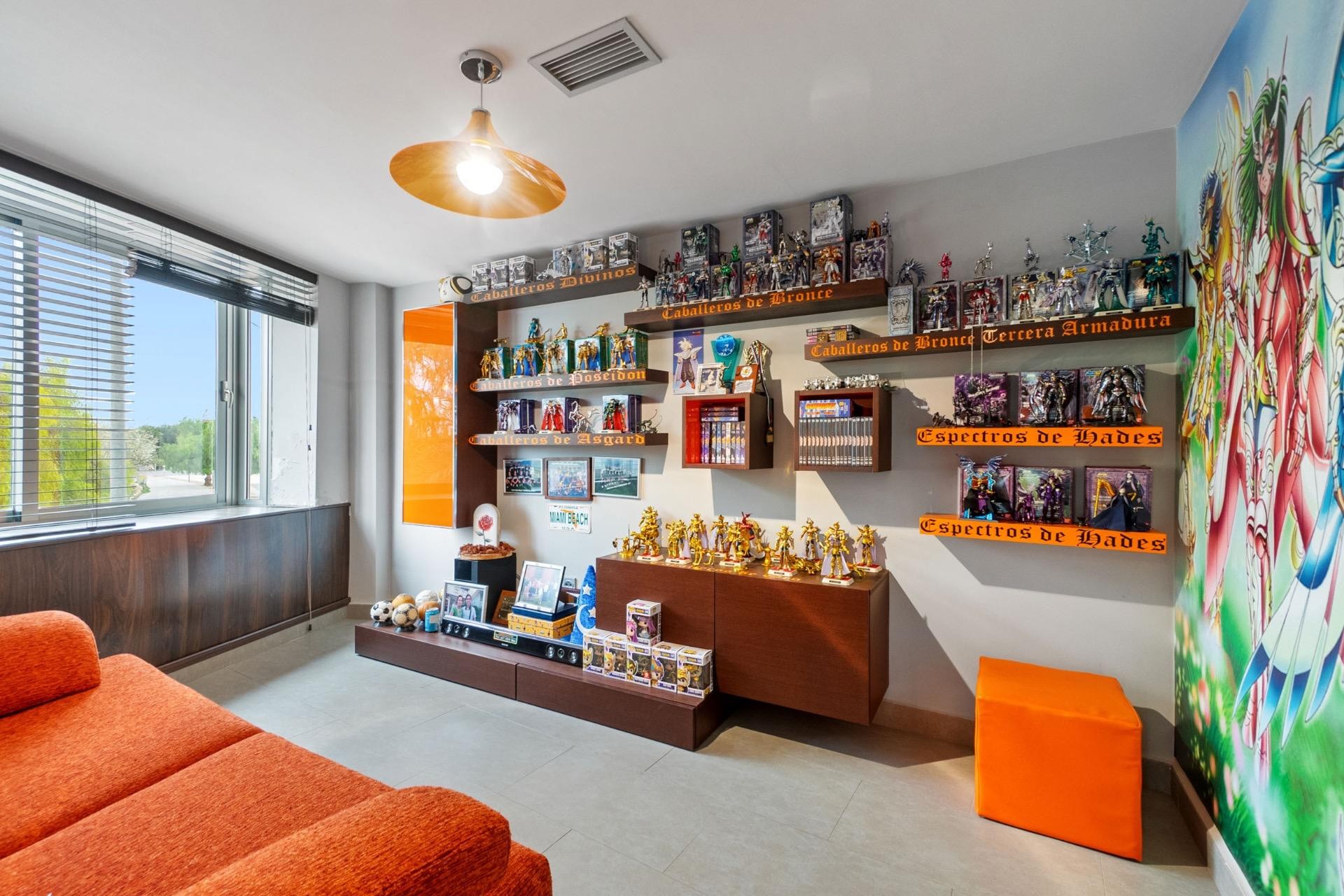 Resale - Villa -
Rojales