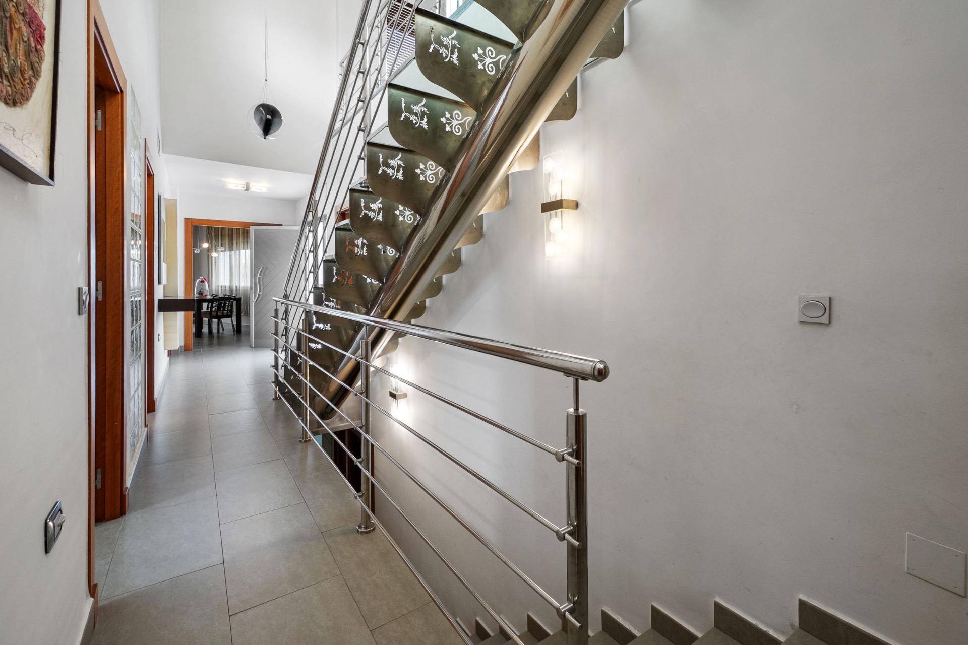 Resale - Villa -
Rojales