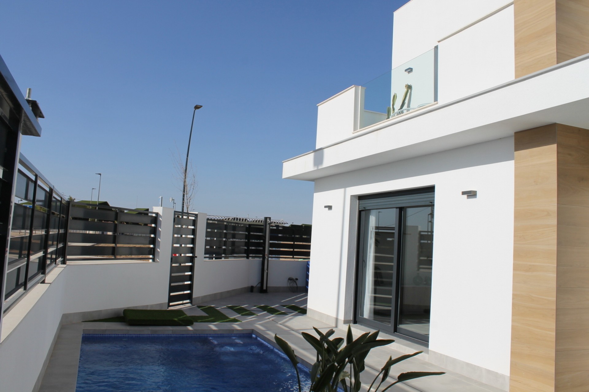 Resale - Villa -
Roldan - Inland