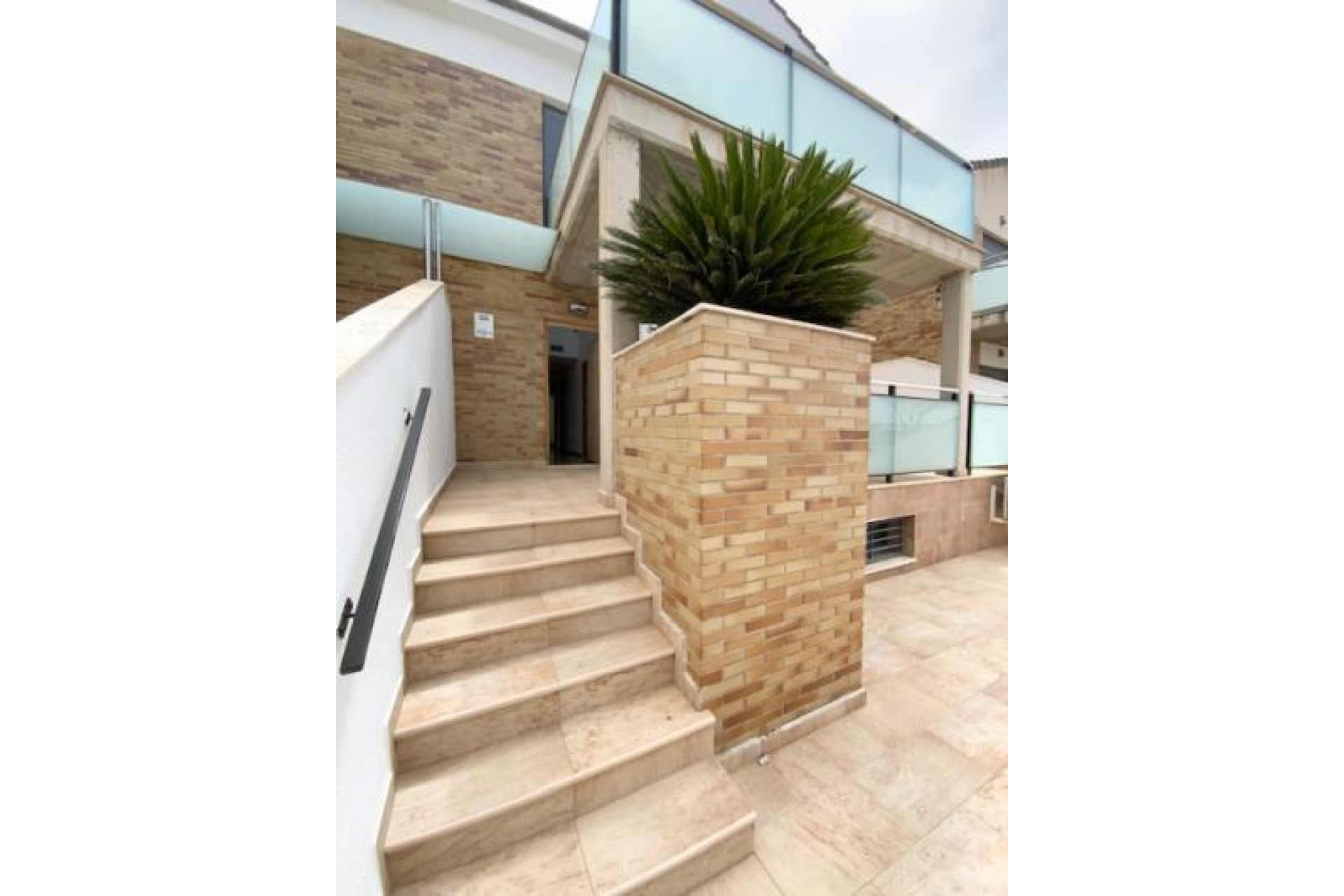 Resale - Villa -
Roldan - Inland