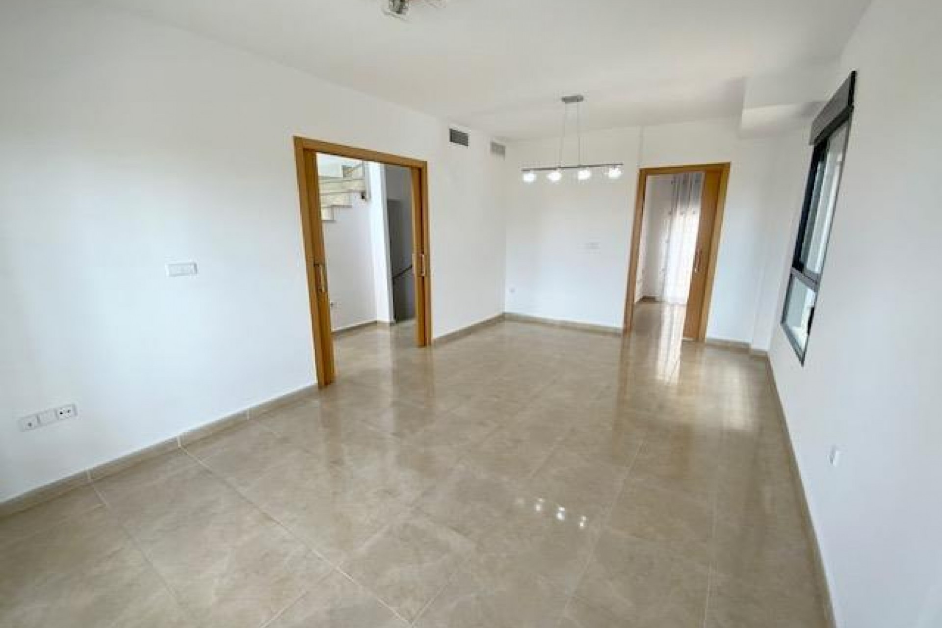 Resale - Villa -
Roldan - Inland