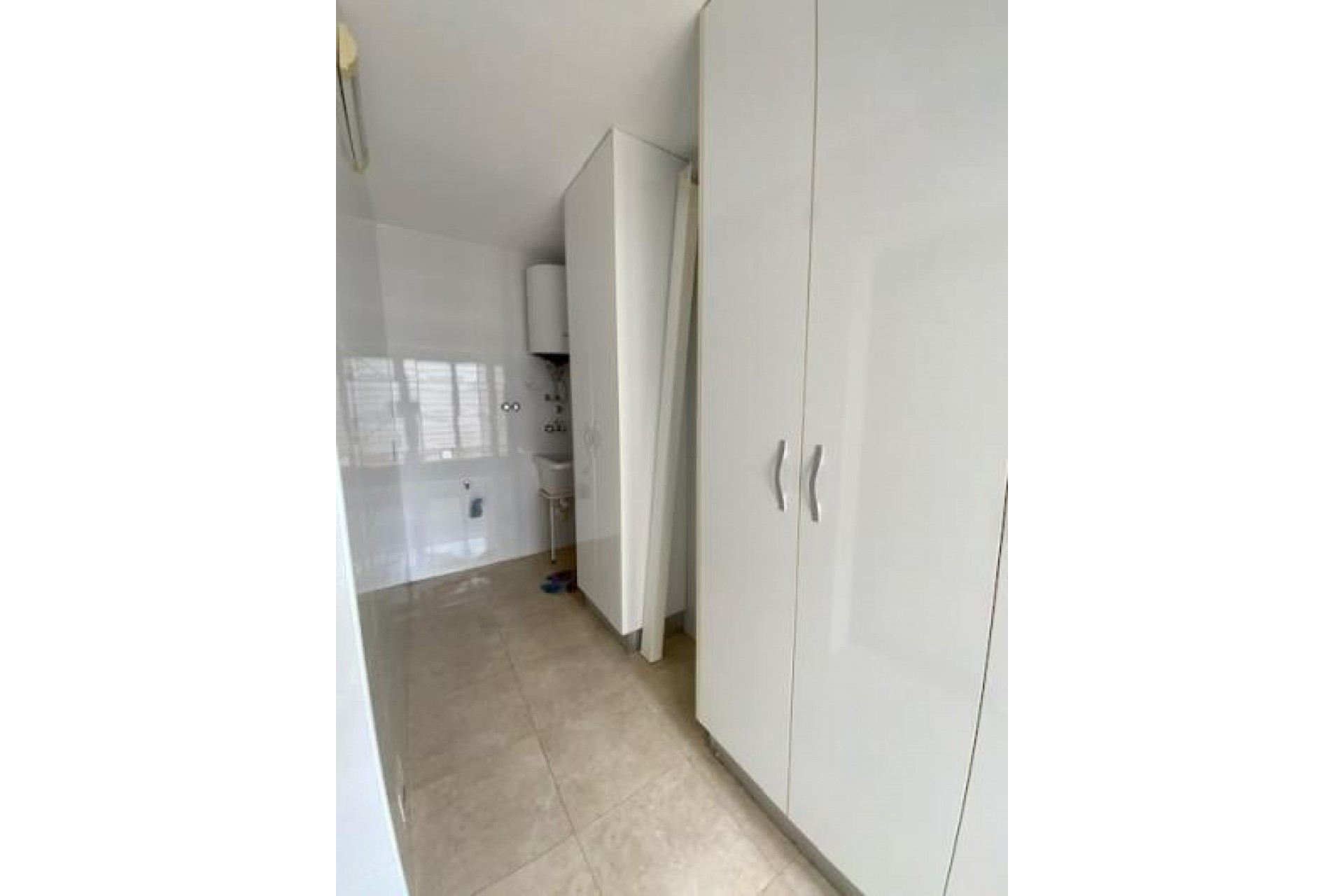 Resale - Villa -
Roldan - Inland