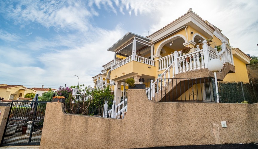 Resale - Villa -
San Fulgencio - Costa Blanca
