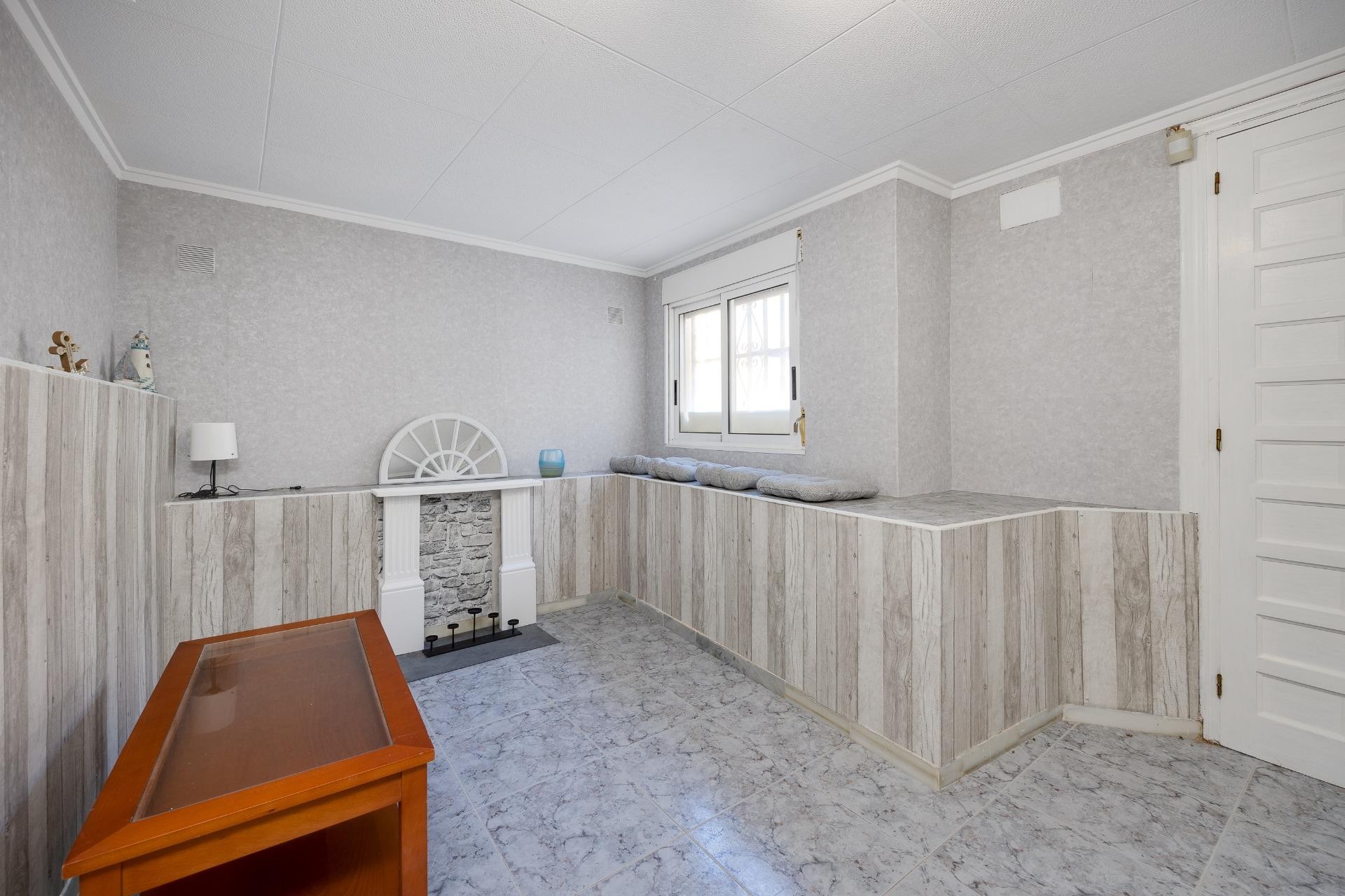 Resale - Villa -
San Fulgencio - La Marina