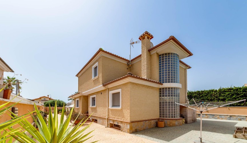 Resale - Villa -
San Javier - Costa Calida