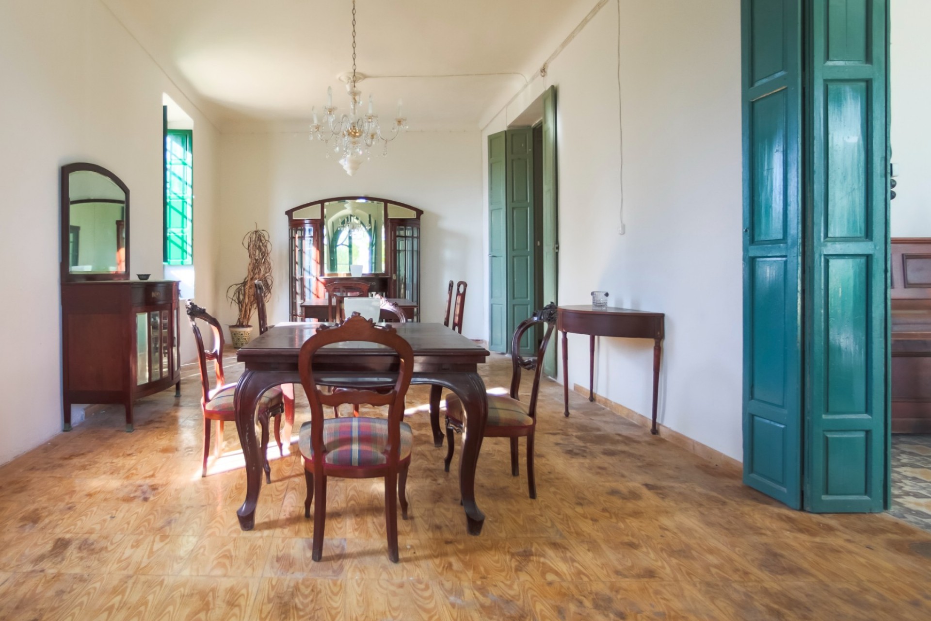 Resale - Villa -
San Juan de Alicante - Costa Blanca