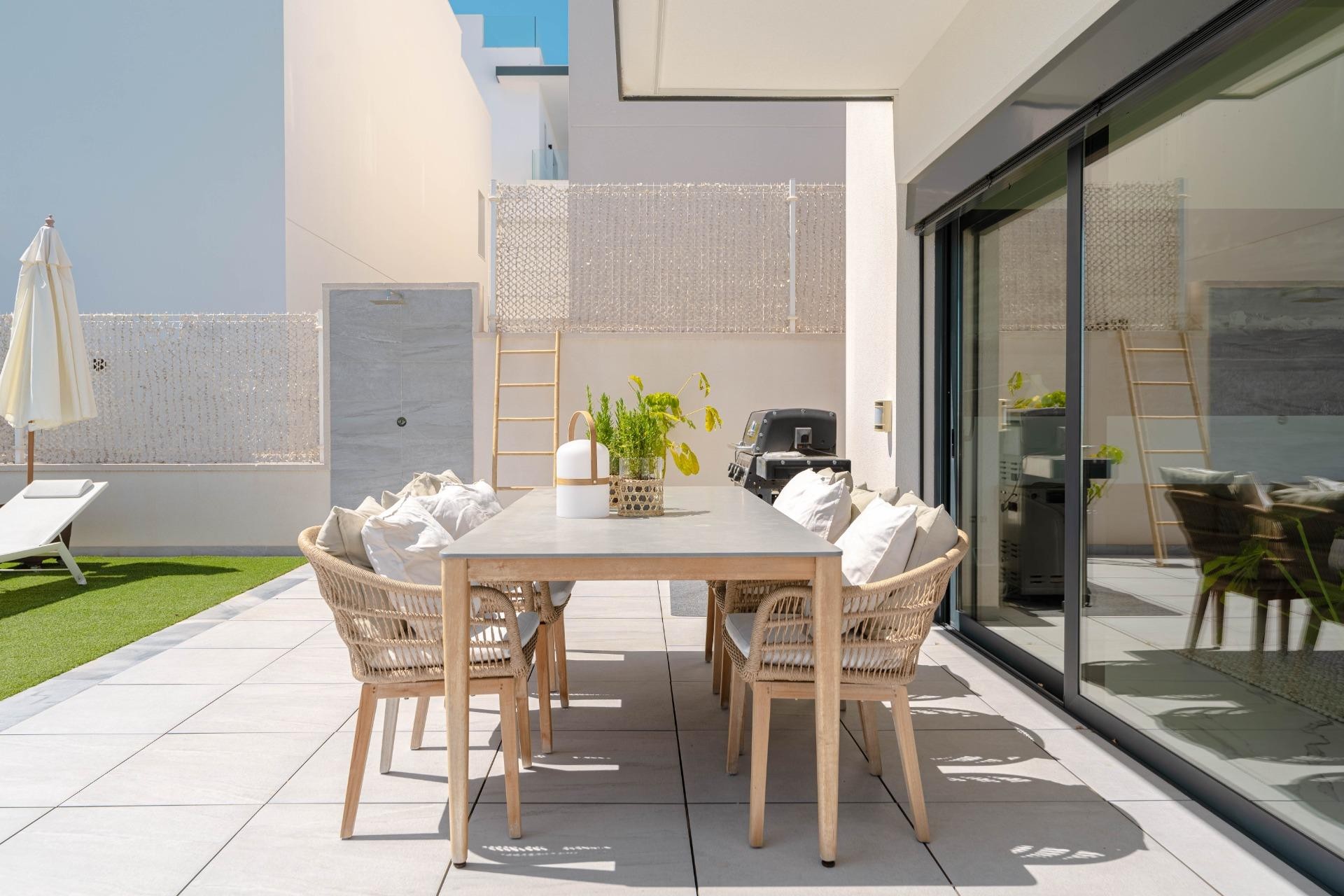 Resale - Villa -
San Miguel de Salinas - Bellavista