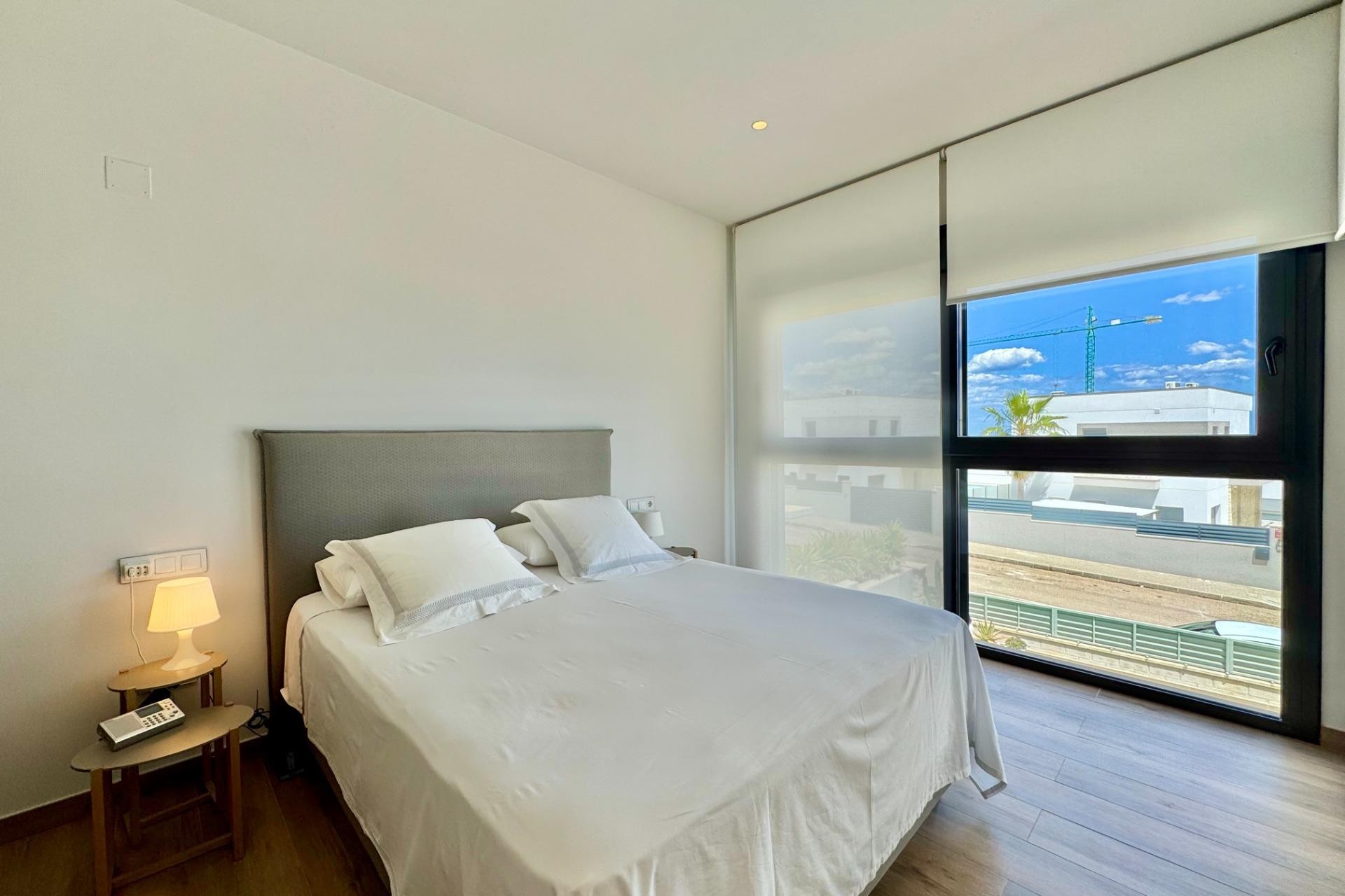 Resale - Villa -
San Miguel de Salinas - Bellavista