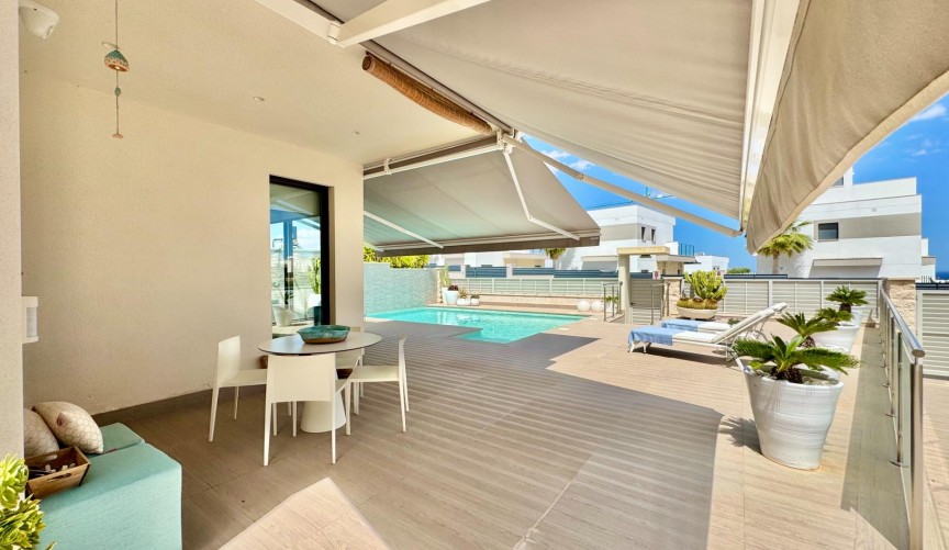 Resale - Villa -
San Miguel de Salinas - Bellavista