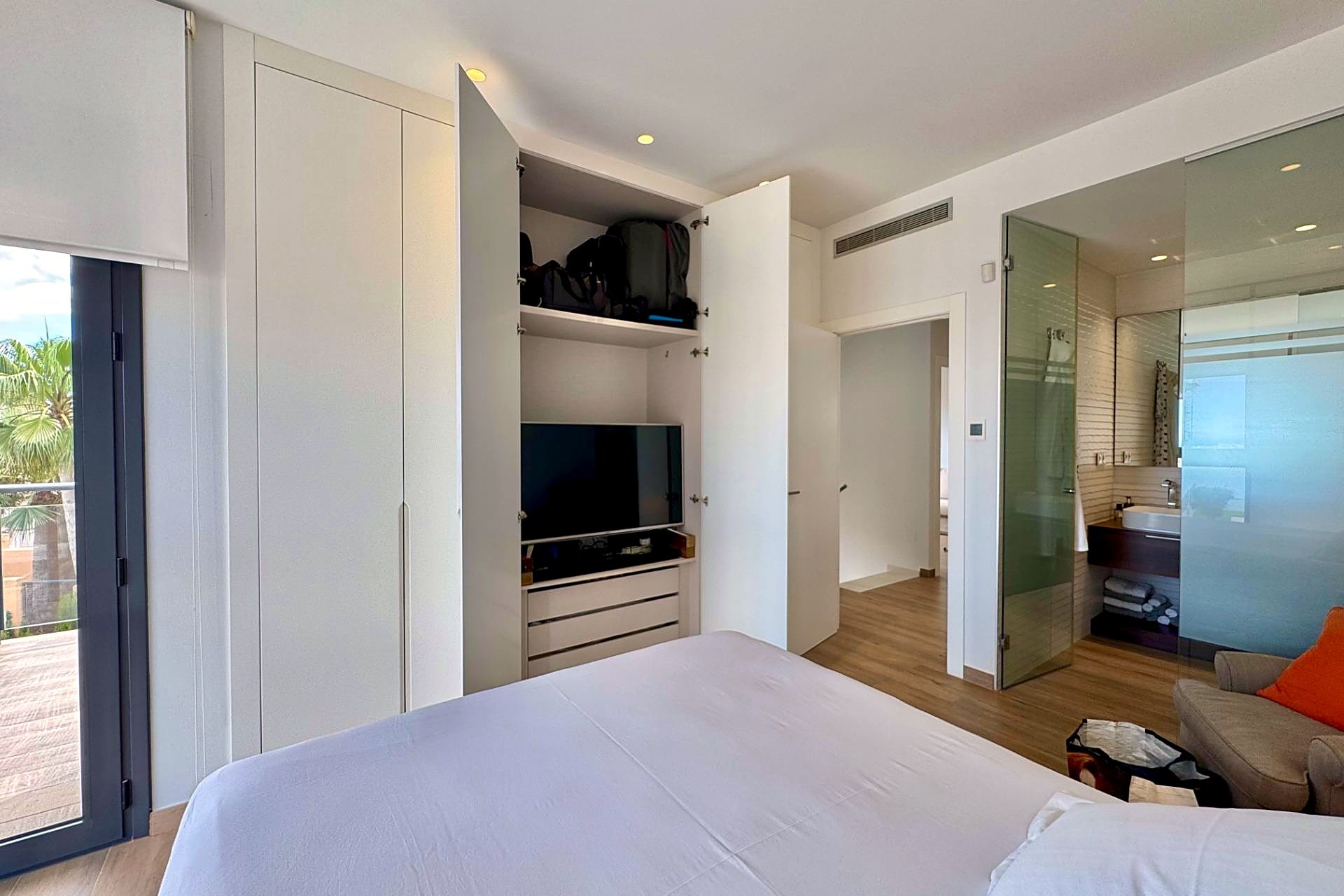 Resale - Villa -
San Miguel de Salinas - Bellavista