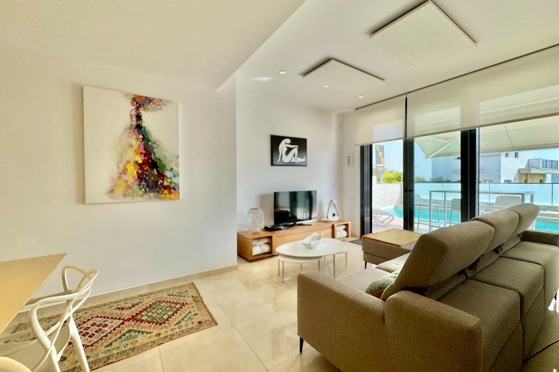 Resale - Villa -
San Miguel de Salinas - Bellavista