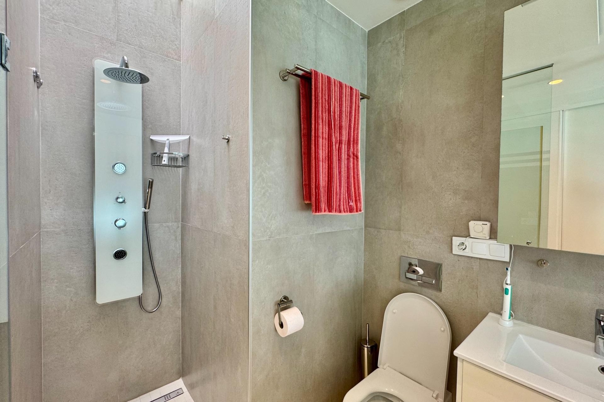 Resale - Villa -
San Miguel de Salinas - Bellavista