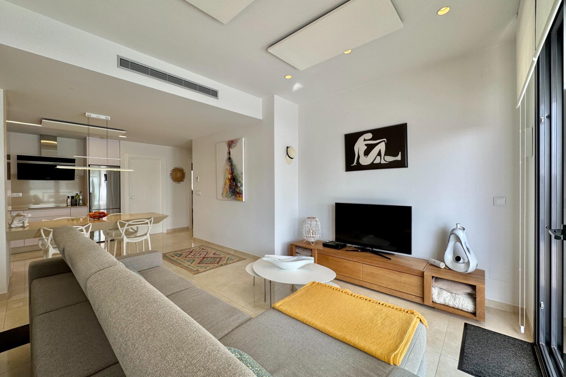 Resale - Villa -
San Miguel de Salinas - Bellavista