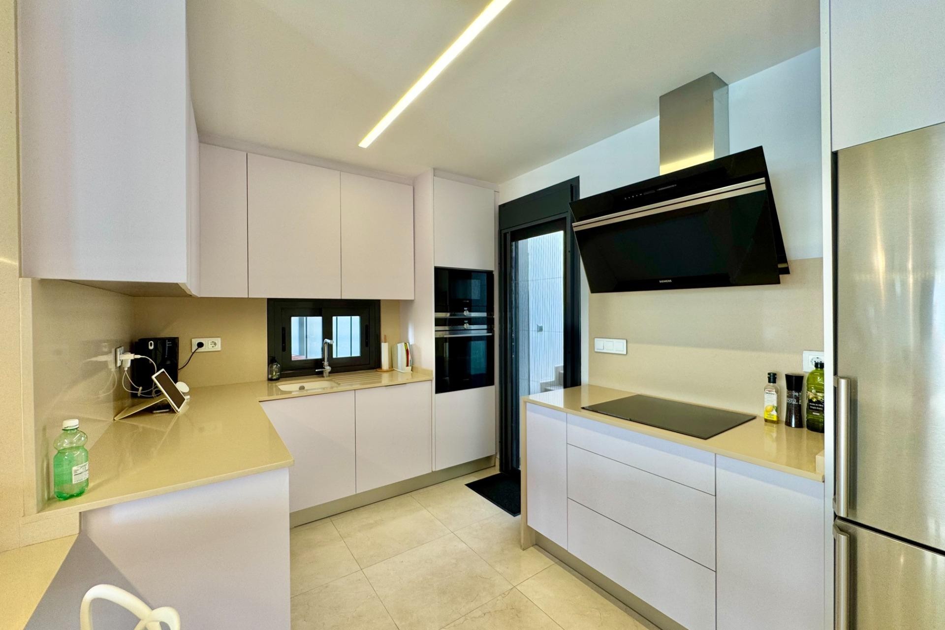 Resale - Villa -
San Miguel de Salinas - Bellavista
