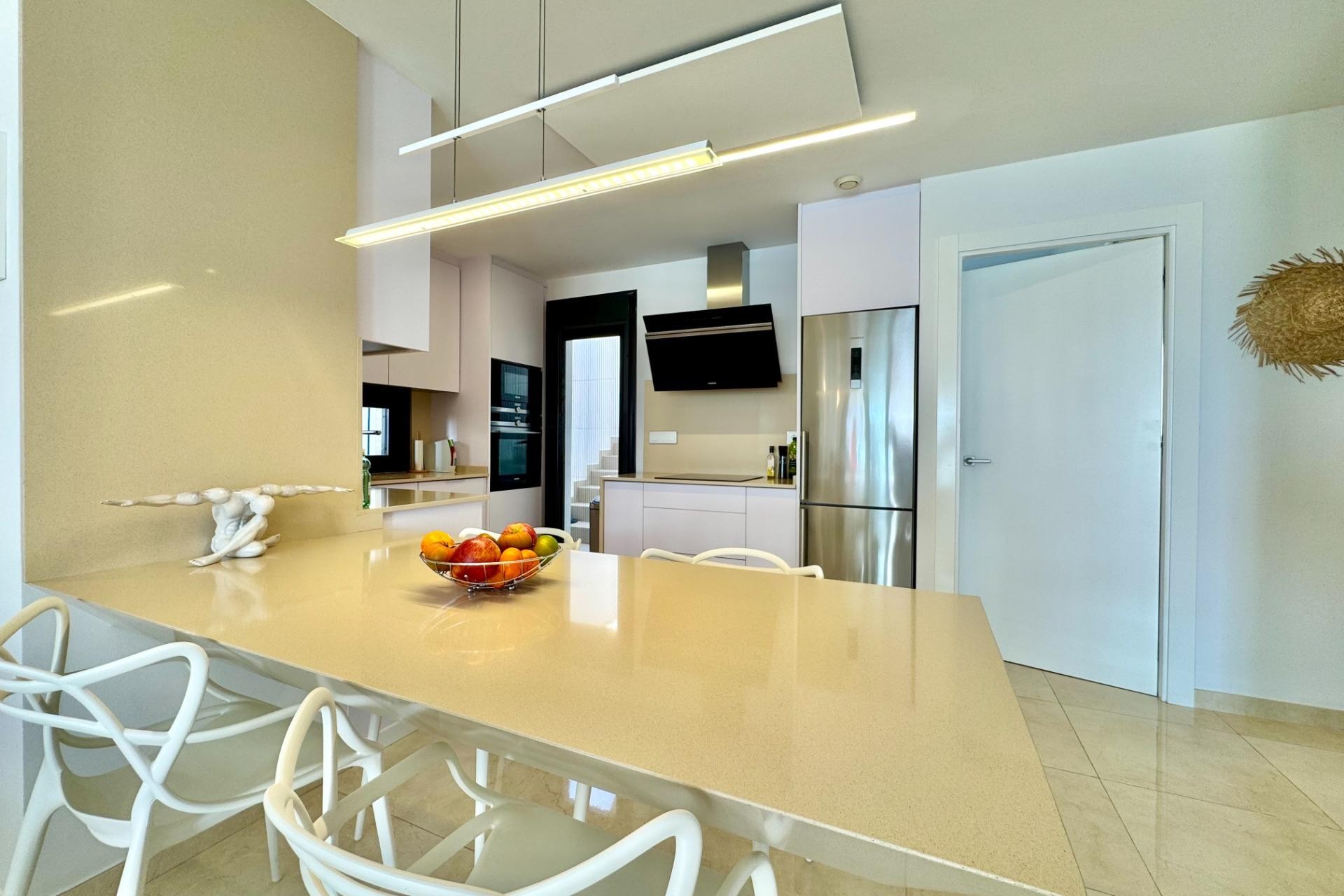 Resale - Villa -
San Miguel de Salinas - Bellavista